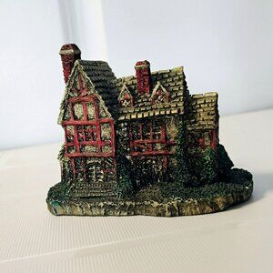 Russ Berrie Yuletide Heirloom Country Cottage, Vintage Tudor Miniature House